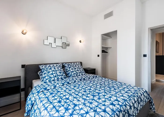 12 Congres Apt3 - Appartement Belles Prestations - Carre D\'Or - Clim